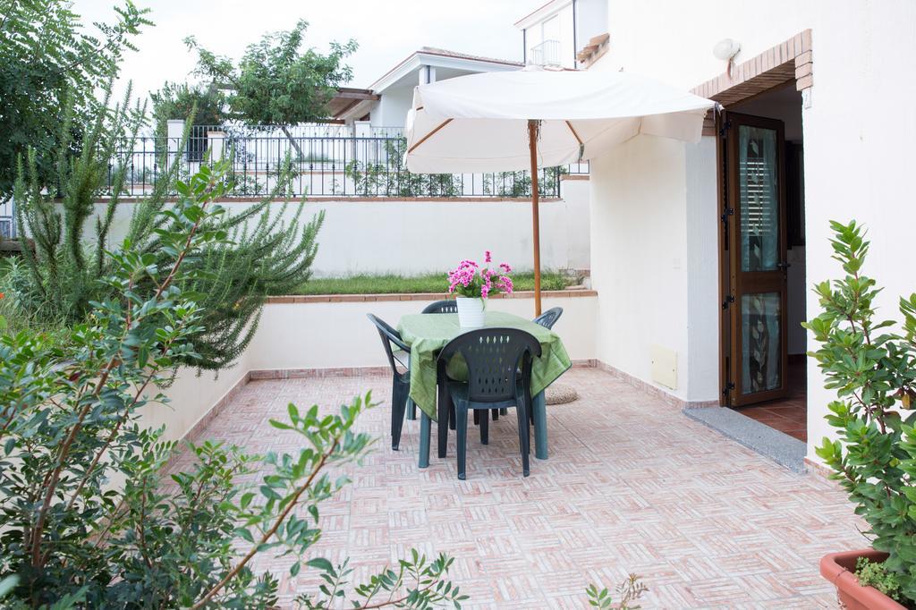Appartamenti Torre Di Bari Bari Sardo Exterior foto
