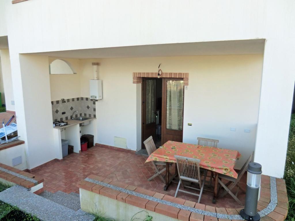 Appartamenti Torre Di Bari Bari Sardo Exterior foto
