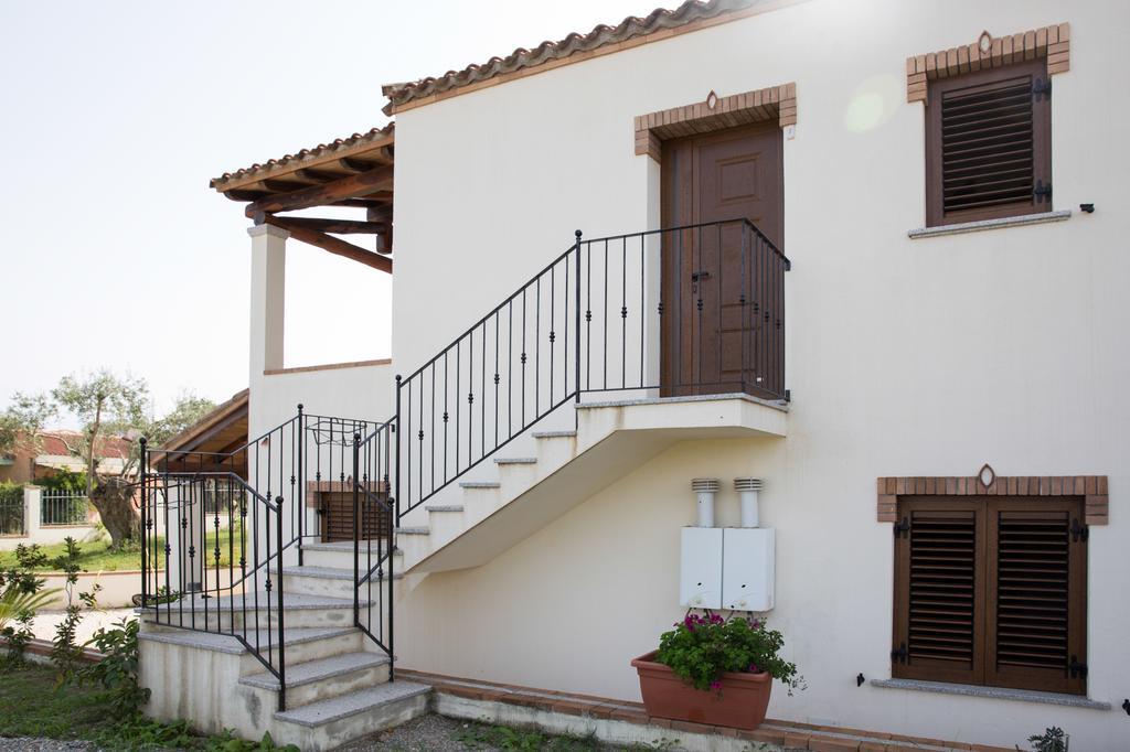 Appartamenti Torre Di Bari Bari Sardo Exterior foto